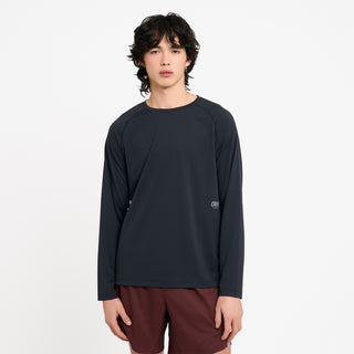DLYLongsleeve - Shadowcast – on model