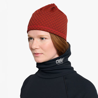 DOSBeanie - Clay – on model