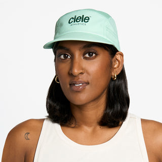 GOCap - Classic - Athletics - Dusty Turquoise – on model