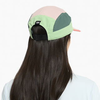 GOCap - Field - Iconic Bar - Pistachio/Silver Pine – on model