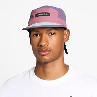 GOCap - Field - Iconic Bar - Deco Rose / Light Grape – on model