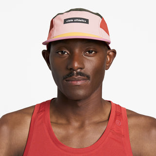 GOCap - Field - Iconic Bar - Peachskin/Seaweed – on model