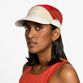 FSTCap SC - Field - Iconic SL - Safari / Red – on model