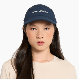 FSTCap SC - Field - Iconic SL - Deep Space – on model