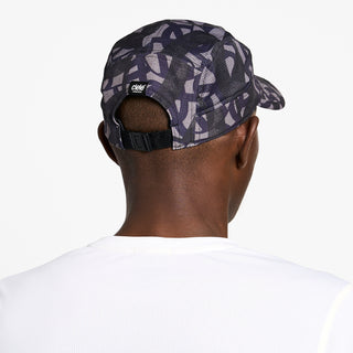 GOCap SC - Field - Loopy MU - Lightgrey – on model
