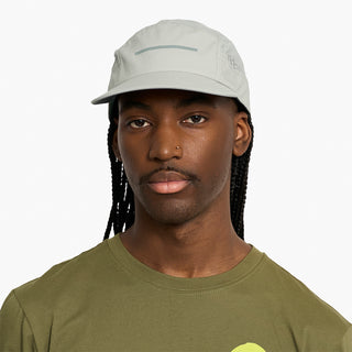 GOCap - Comp - Bars - Airy Grey – on model