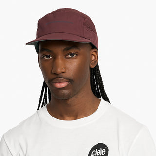 GOCap - Comp - Bars - Dark Wine Red – on model