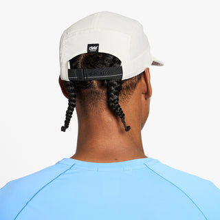GOCap - EQ -Frame S - Rainy Day – on model