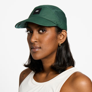 FSTCap SC - EQ - Frame S - Emerald – on model