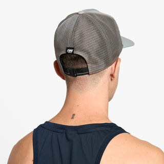 TRLCap SC - Comp - Onehundred - Neutral Grey – on model