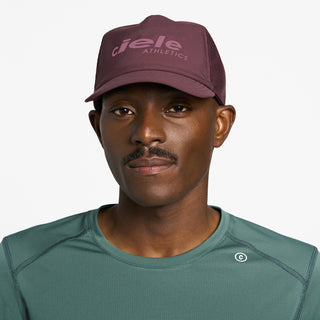 TRLCap SC - Comp - Onehundred - Dark Wine Red – on model
