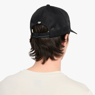 TRLCap SC - LE - WMRT - Black – on model