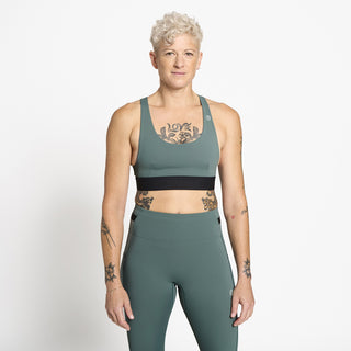 QCKBra - Silver Pine – on model