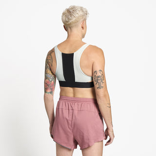QCKBra - Light Grey – on model