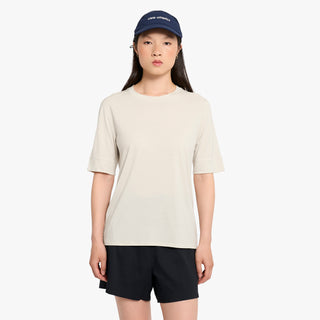 HLSTShirt - Rainy Day – on model