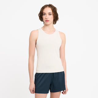 DLYSinglet - Rainy Day – on model